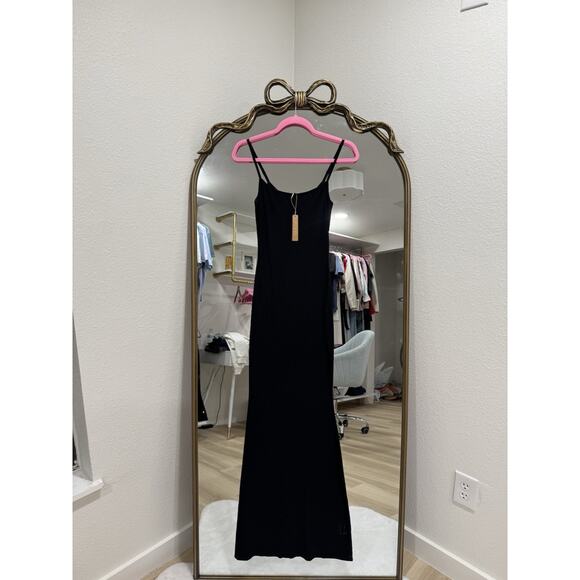 SKIMS Dresses & Skirts - THIS ITEM IS SOLD